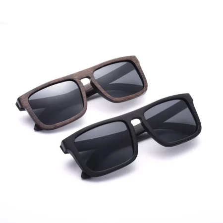 Pair-of-Polarized-sunglasses-450x450